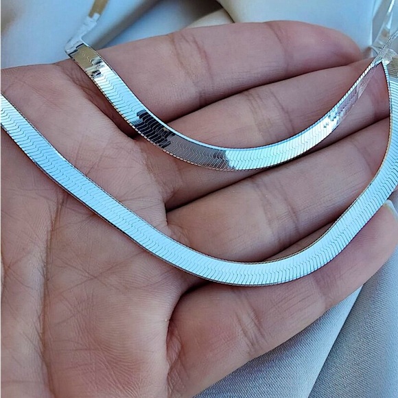 Sterling Silver Herringbone Flat Snake Necklace - Picture 15 of 16